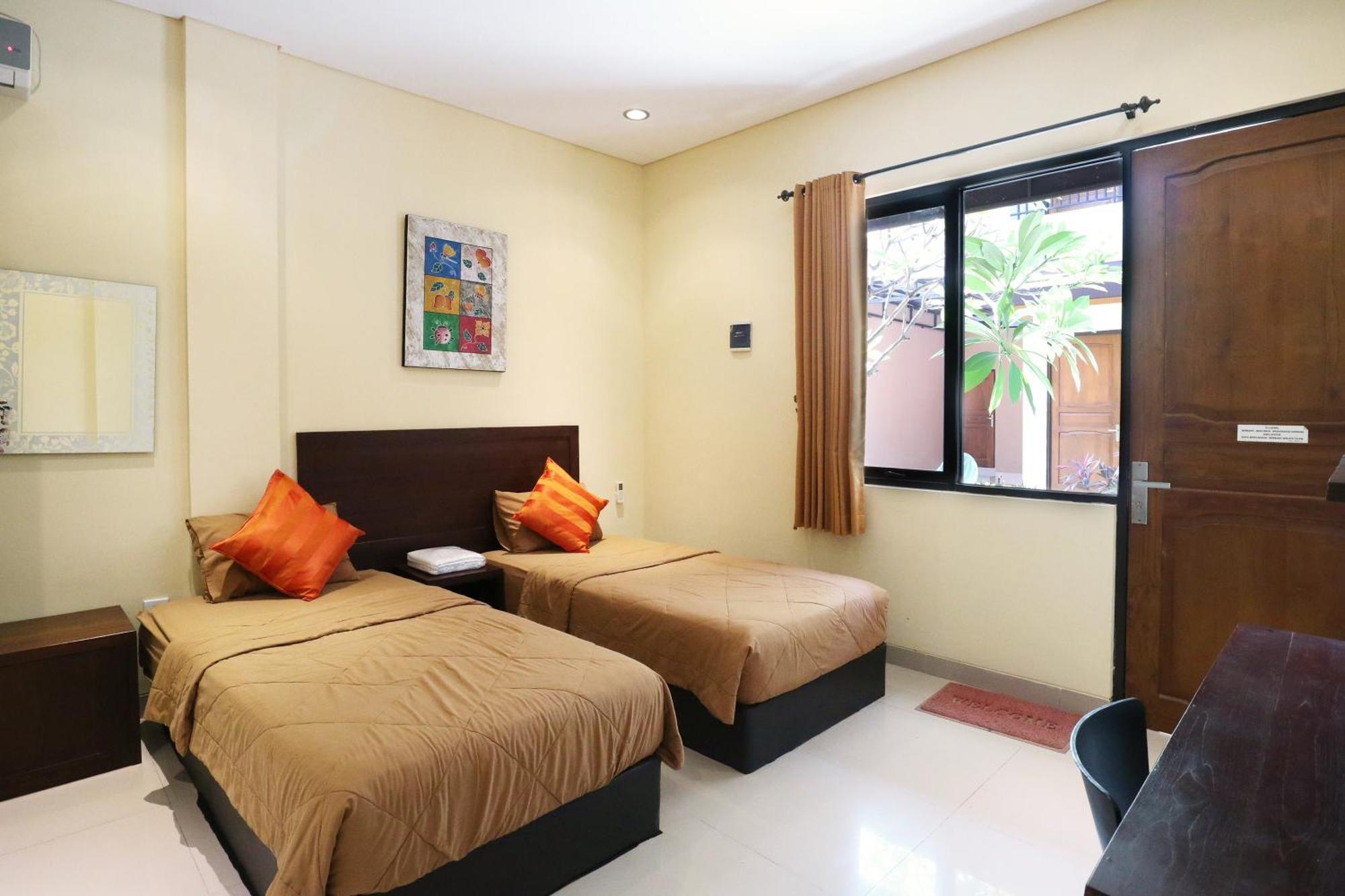 Dee Hotel 2*