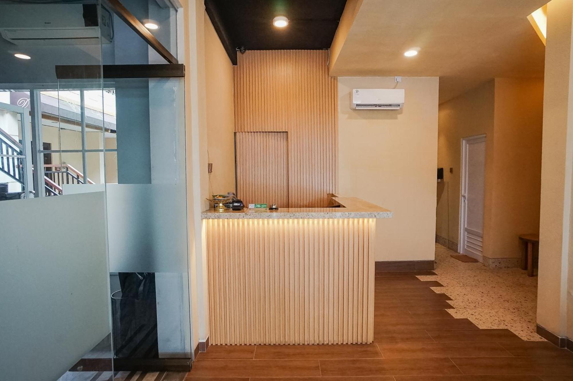 Hotel Dee Denpasar (Bali)